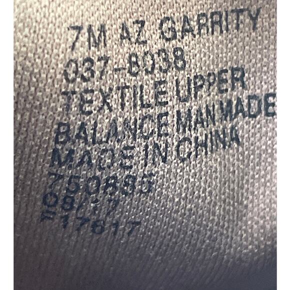 Arizona Women's Garrity Ankle Faux Suede Brown Taupe Zip Up Bootie Size 7 GUC - Picture 9 of 11